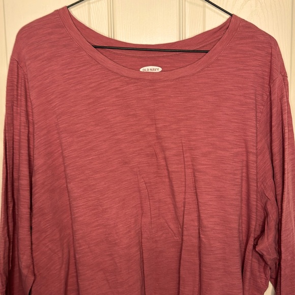 EUC Woman’s Old Navy Long Sleeve Top - Picture 2 of 3